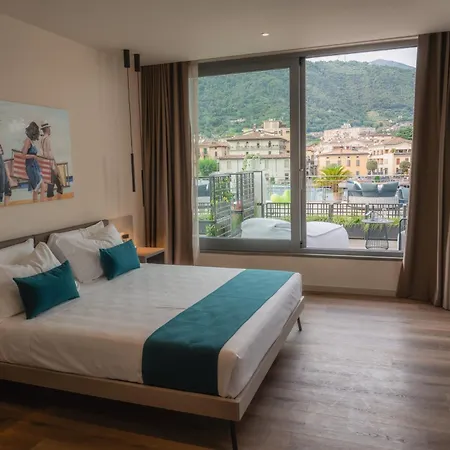 Bed and Breakfast Lkl Lakeside 4*